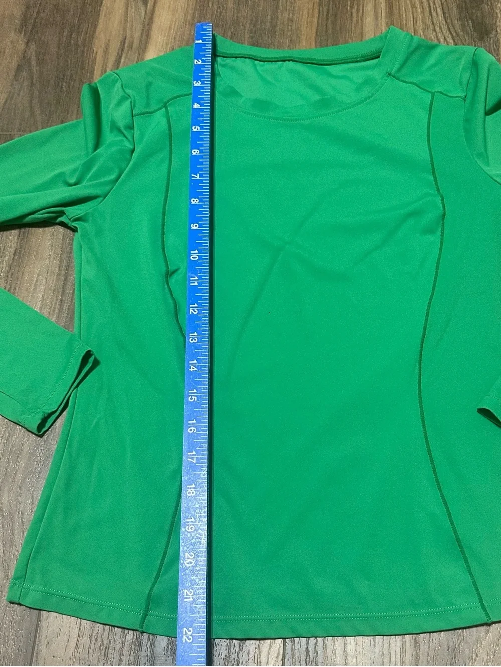 Lululemon Women’s Long Sleeve Athletic Shirt Top Green Small S